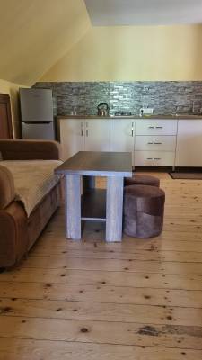 ფოტო 6: ქირავდება აივნიანი ბინა მთის პანორამული ხედით