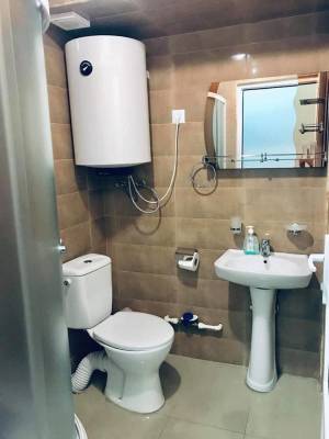 ფოტო 8: ქირავდება ბინა ბაკურიანში