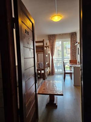 ფოტო 17: ქირავდება მგზავრებში,  ბინა ცალკე საძინებლით