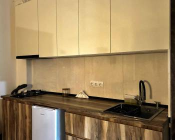 ქირავდება,