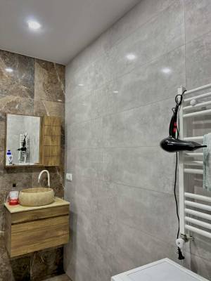 ფოტო 4: ქირავდება,