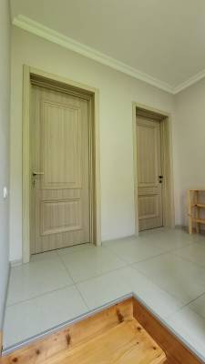 ფოტო 10: ქირავდება ბინა ბორჯომში ლიკანში