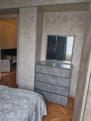 ფოტო 1: ქირავდება ბინა საბურთალოზე