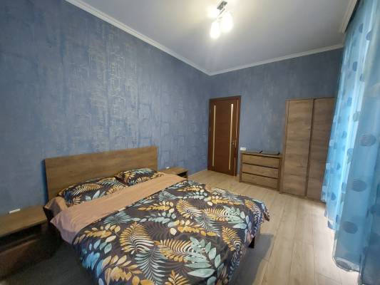 ფოტო 2: ქირავდება დღიურად და საათობრივად 3 ოთახიანი ბინა დიდ დიღომში