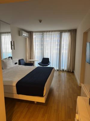 ფოტო 3: ქირავდება დღიურად აპარტამენტები ბათუმში