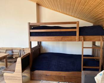 ქირავდება ბინა ბაკურიანში