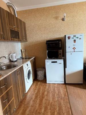 ფოტო 5: ქირავდება ბინა ბათუმში