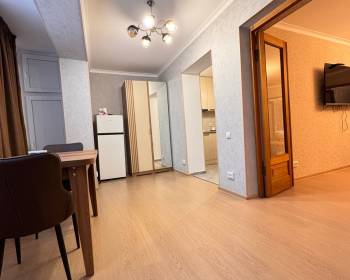 ქირავდება საათობით და დღიურად კომფორტული ბინა მიხეილ თამარშილის 17 ნომერში. ფასი დროის მიხედვით.