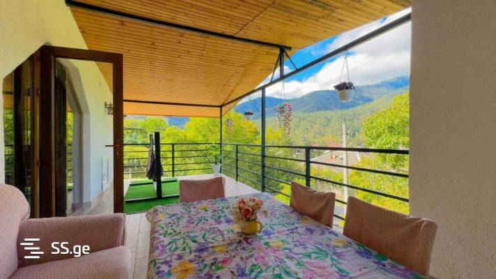 ფოტო 2: ქირავდება აივნიანი ბინა მთის პანორამული ხედით