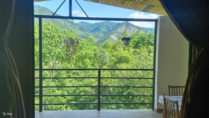 ფოტო 12: ქირავდება ორ ოთახიანი აპარტამენტი მთის პანორამული ხედით