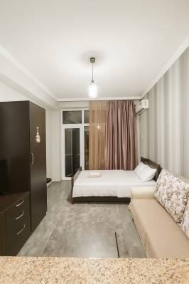 ფოტო 2: ქირავდება 1 ოთახიანი ბინა დღიურად საბურთალოზე