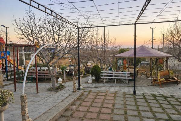 ფოტო 1: ქირავდება აგარაკი წვეულებებისთვის თბილისის ზღვასთან