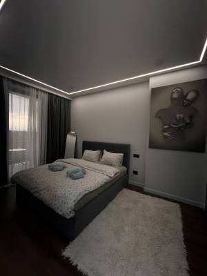 ფოტო 1: ქირავდები  კომფორტული   სუფთა  და  მოწესრიგებული  ბინა