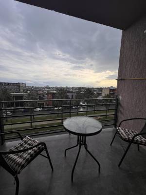 ფოტო 8: ქირავდები  კომფორტული   სუფთა  და  მოწესრიგებული  ბინა