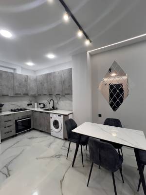 ფოტო 16: ქირავდები  კომფორტული   სუფთა  და  მოწესრიგებული  ბინა