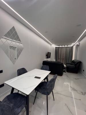 ფოტო 19: ქირავდები  კომფორტული   სუფთა  და  მოწესრიგებული  ბინა