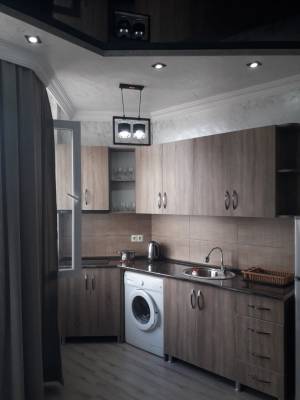 ფოტო 3: 21 სართულზე ქირავდება ერთ ოთახიანი ბინა