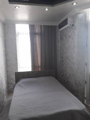 ფოტო 5: 21 სართულზე ქირავდება ერთ ოთახიანი ბინა