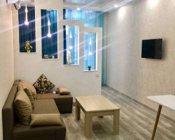 ტბელ აბუსერიძის ქუჩა 5. 23 სართულზე სტუდიო ბინა