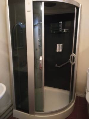 ფოტო 2: ქირავდება საოჯახო სასტუმრო ზუგდიდში