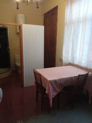 ფოტო 5: ქირავდება საოჯახო სასტუმრო ზუგდიდში