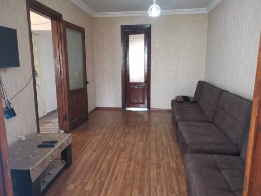 ფოტო 1: ქირავდება ბინა რუსთავში