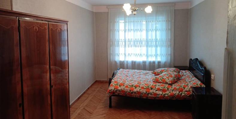 ფოტო 1: დღიური ბინა