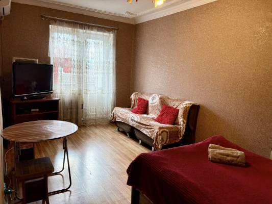 ფოტო 2: დღიურა დ. ქირავდება ერთოთახიანი ბინდა ქუთაისში