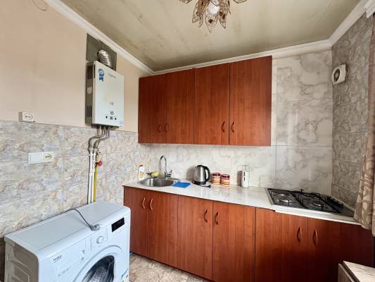 ფოტო 6: დღიურა დ. ქუთაისში ქირავდება ერთოთახიანი ბინა