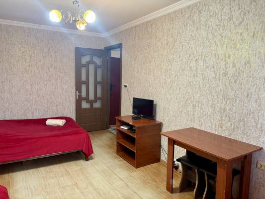 ფოტო 11: დღიურა დ. ქუთაისში ქირავდება ერთოთახიანი ბინა