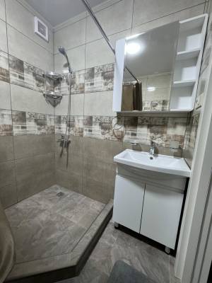 ფოტო 5: დღიურად საბურთალოზე გაგარინის 18