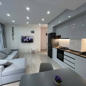 ქირავდება ბინა საბურთალოზე