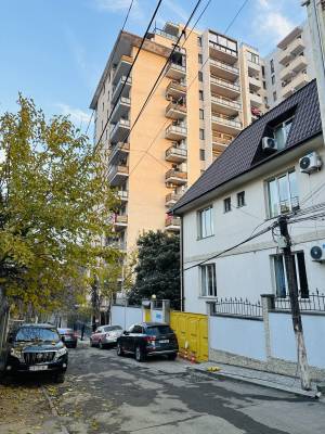 ფოტო 11: ქირავდება ბინა საბურთალოზე