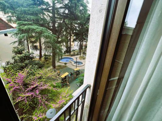 ფოტო 3: მყუდრო და კეთილმოწყობილი ბინა მეტრო თავისუფლებასთან