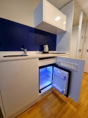 ფოტო 11: ქირავდება დღიურად ორბი სითიში აპარტამენტები