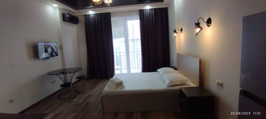 ფოტო 13: ქირავდება დღიურად ბინა ბათუმში