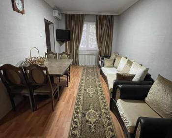 ქირავდება დღიურად ბინა ქუთაისში. თაბუკაშვილის ქუჩა 12 ნომერი ბინა. მაქვს ცენტრალური გათბობა და ყველა საჭირო ინვენტარით დიასახლისის გარეშე.