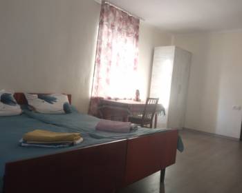 ქირავდება კერძო სახლი ზუგდიდში