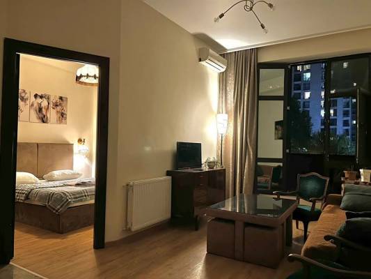 ფოტო 2: ქირავდება,  ს. ცინცაძეს N -9„.