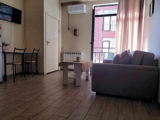 ფოტო 4: ქირავდება მოწესრიგებული, მყუდრო ბინა