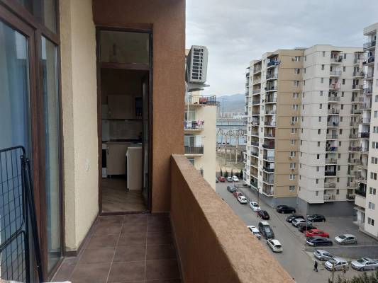 ფოტო 5: ქირავდება დღიურად და საათობრივად 3 ოთახიანი ბინა დიდ დიღომში