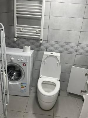 ფოტო 8: ქირავდება ბინა ვაზისუბანში