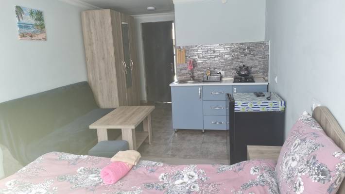 ფოტო 2: ქირავდება იზოლირებული აპარტამენტი სტუდიო