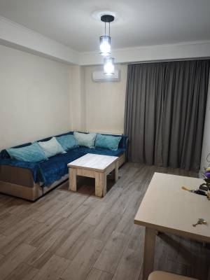 ფოტო 1: ქირავდება დღიურად ბინა გლდანში