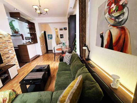 ფოტო 1: ბინა თავისუფლების მეტროსთან