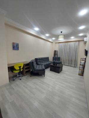 ფოტო 2: ქირავდება დღიურად და საათობრივად 2 ოთახიანი ბინა დიდ დიღომში