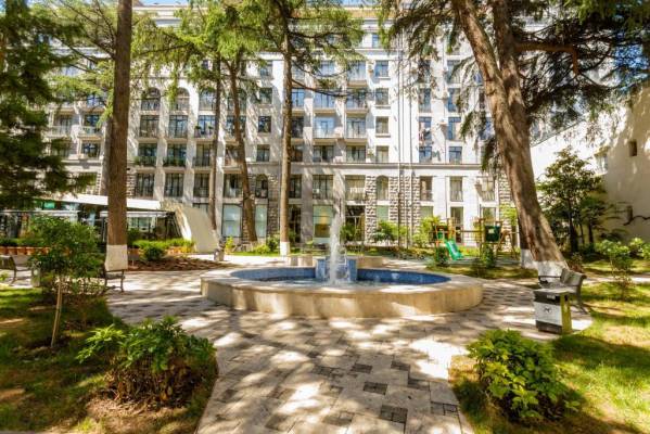 ფოტო 11: ბინა მთაწმინდაზე