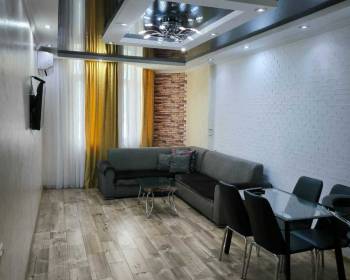 თავისუფალია! 3 ოთახიამი ბინა დღიურად ბათუმში