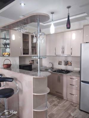 ფოტო 2: თავისუფალია! 3 ოთახიამი ბინა დღიურად ბათუმში