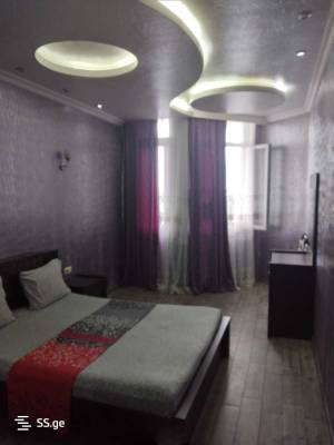 ფოტო 3: თავისუფალია! 3 ოთახიამი ბინა დღიურად ბათუმში